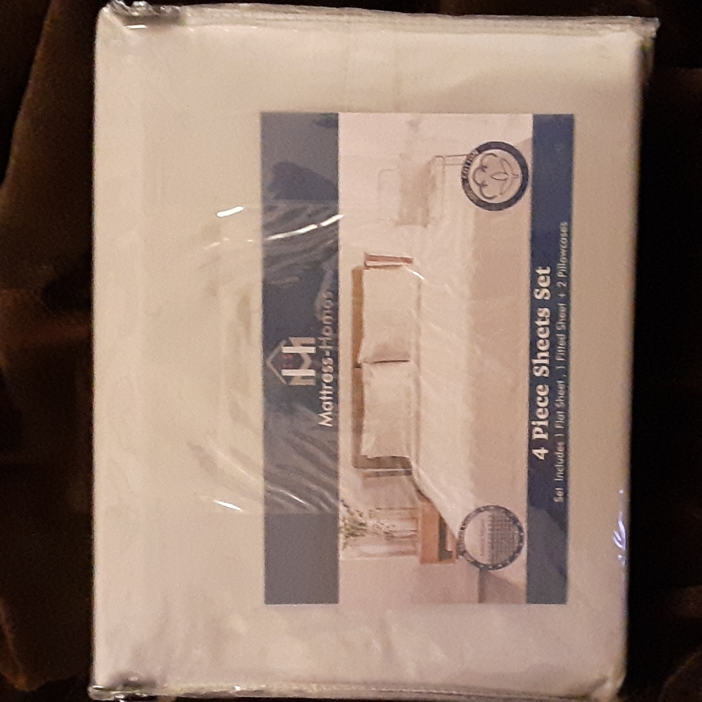 Mattress Homes 4 piece King sheets set 600 TC light gray solid 100% cotton New…